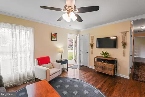 Entry Way - 86 Lemon Rd, Ranson, WV 25438 photo 1 of 3