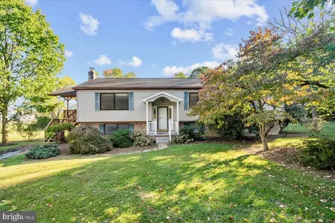 1210 Uvilla Rd, Harpers Ferry, WV 25425