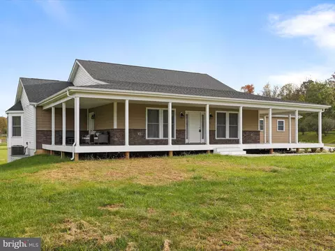 83 Green Bulrush Ct, Shepherdstown, WV 25443