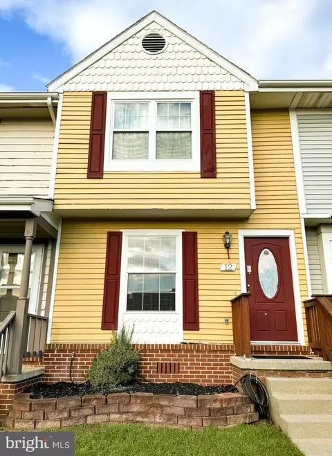 12 Heron Ct, Charles Town, WV 25414