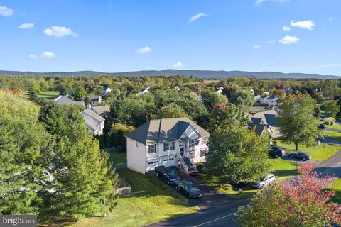 400 Posting Way, Charles Town, WV 25414