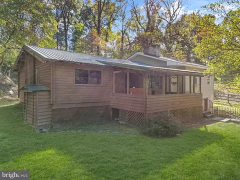 50 Greentree Dr, Harpers Ferry, WV 25425
