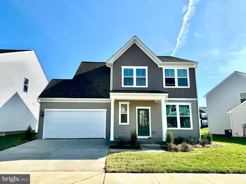 59 Eisenhower Ave, Ranson, WV 25438