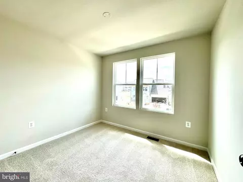 59 Eisenhower Ave, Ranson, WV 25438 photo 10