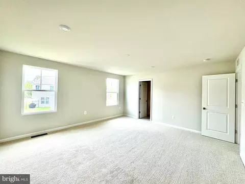 59 Eisenhower Ave, Ranson, WV 25438 photo 18
