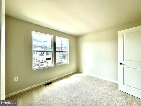59 Eisenhower Ave, Ranson, WV 25438 photo 11