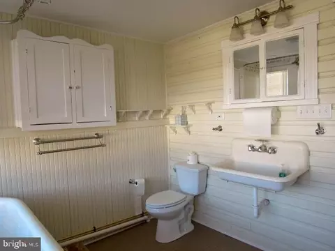 405 S Mildred St, Ranson, WV 25438 photo 42