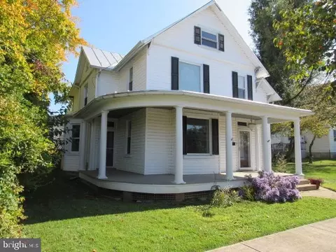 405 S Mildred St, Ranson, WV 25438