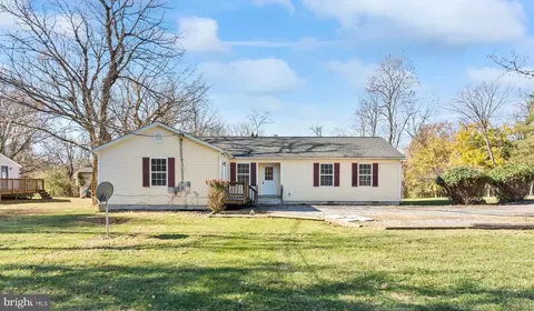 80 White Cedar Ln, Harpers Ferry, WV 25425