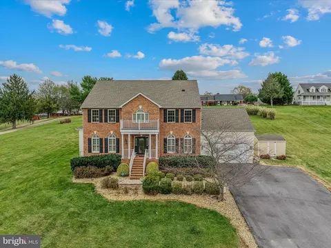 21 Eldridge Ln, Charles Town, WV 25414