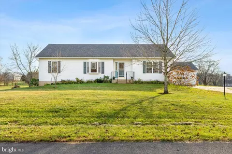 151 Stafford Ln, Harpers Ferry, WV 25425