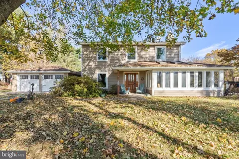 849 Shade Tree Ln, Shenandoah Junction, WV 25442