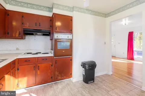 227 E 2nd Ave, Ranson, WV 25438 photo 16
