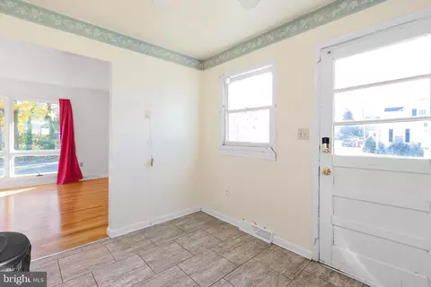 227 E 2nd Ave, Ranson, WV 25438 photo 14