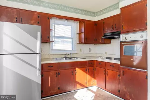 227 E 2nd Ave, Ranson, WV 25438 photo 13