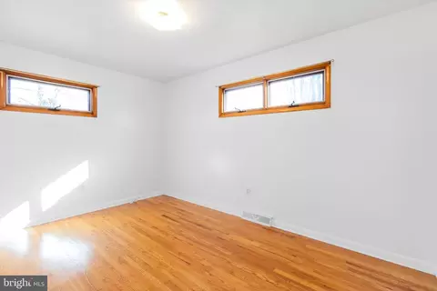 227 E 2nd Ave, Ranson, WV 25438 photo 22