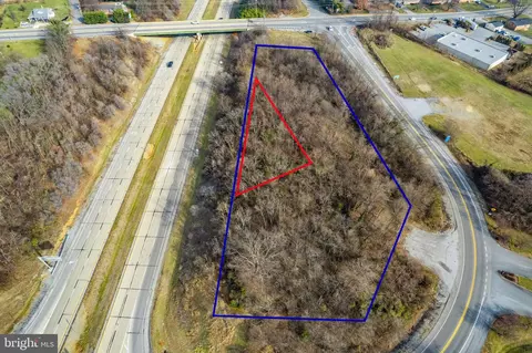 Berryville Pike, Charles Town, WV 25414
