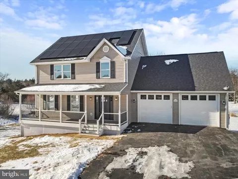 277 Mason Farm Dr, Kearneysville, WV 25430