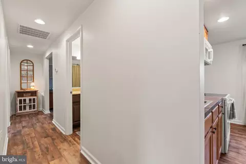 Entry Way - 115 E 7th Ave, Ranson, WV 25438 photo 4 of 6