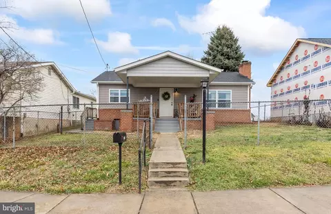115 E 7th Ave, Ranson, WV 25438