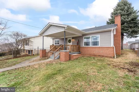 Exterior - 115 E 7th Ave, Ranson, WV 25438 photo 4 of 4