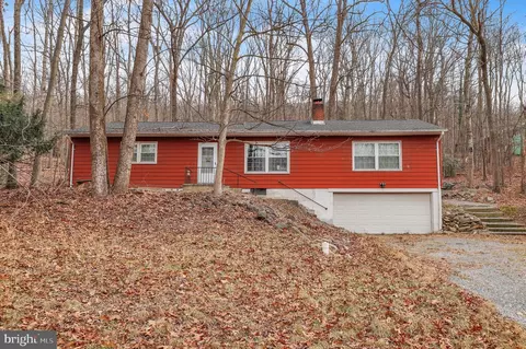808 Stone Rdg, Harpers Ferry, WV 25425