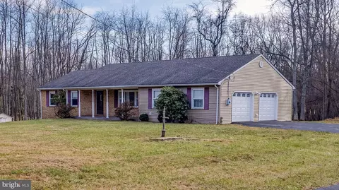 641 Duncan Field Ln, Charles Town, WV 25414