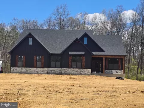 170 Pabaleena Ln, Kearneysville, WV 25430