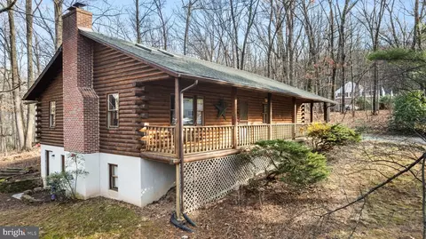 303 Apple Jack Ln, Harpers Ferry, WV 25425
