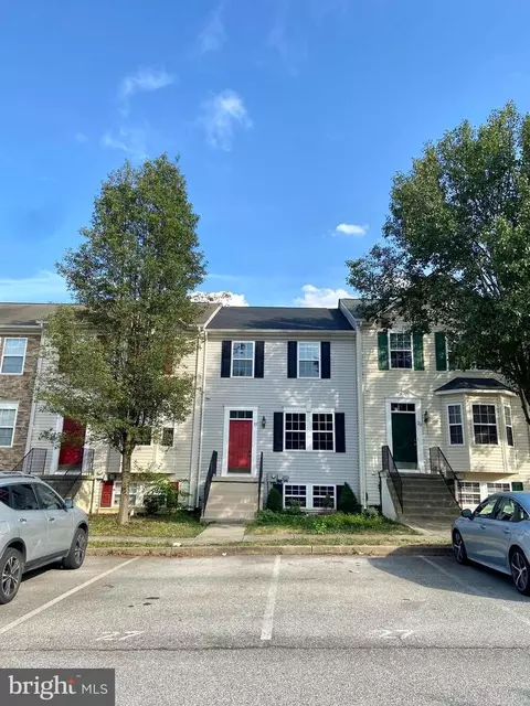 27 Holmes Dr, Charles Town, WV 25414