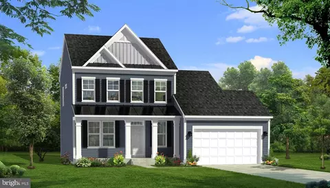 730 Lord Fairfax St, Charles Town, WV 25414