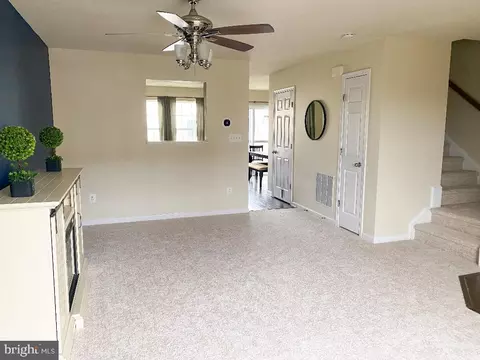 Living - 26 Baltic Ln, Ranson, WV 25438 photo 2 of 3