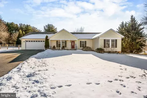 432 Nansfield Dr, Harpers Ferry, WV 25425