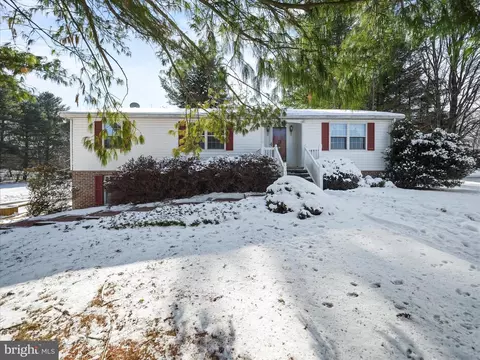 45 Willis Dr, Shepherdstown, WV 25443 photo 3