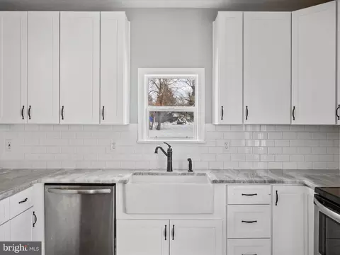 Kitchen - 2874 Summit Point Rd, Summit Point, WV 25446 photo 2 of 2