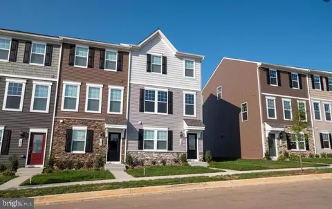 94 Coolidge Ave, Ranson, WV 25438