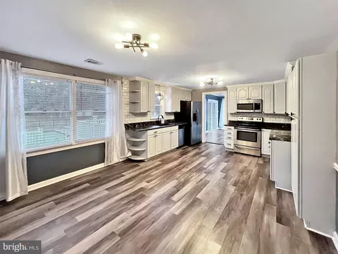 Kitchen - 84 Sybil Ct, Shepherdstown, WV 25443 photo 2 of 3