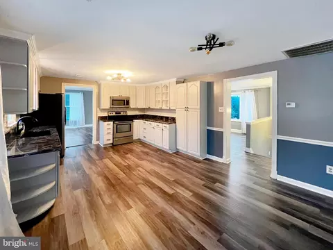 Kitchen - 84 Sybil Ct, Shepherdstown, WV 25443 photo 1 of 3