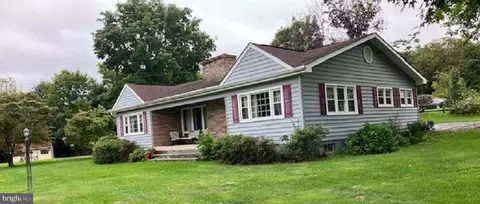 12260 Leetown Rd, Kearneysville, WV 25430