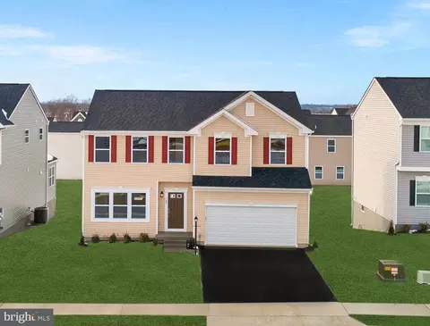 140 Hopkins St, Ranson, WV 25438