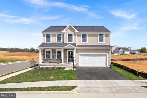 102 Monroe Ave, Ranson, WV 25438