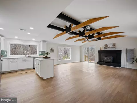 314 Mount Vista Trl, Harpers Ferry, WV 25425