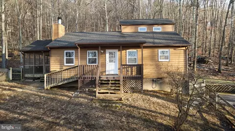 260 Windsong Rd, Harpers Ferry, WV 25425