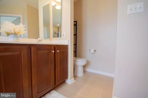 Entry Way - 27 Baltic Ln, Ranson, WV 25438 photo 13 of 15