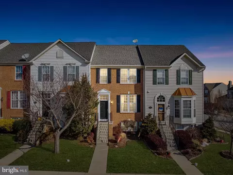 Exterior - 27 Baltic Ln, Ranson, WV 25438 photo 3 of 12