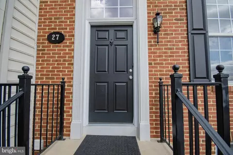Entry Way - 27 Baltic Ln, Ranson, WV 25438 photo 1 of 15