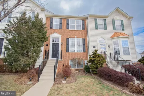 Exterior - 27 Baltic Ln, Ranson, WV 25438 photo 9 of 12
