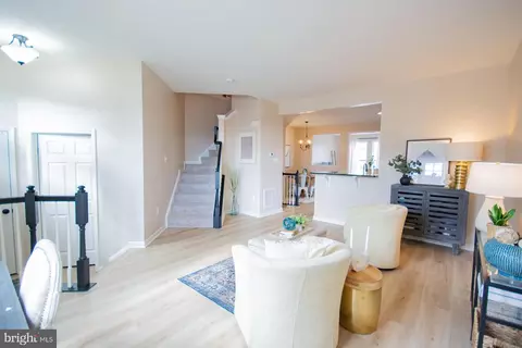 Entry Way - 27 Baltic Ln, Ranson, WV 25438 photo 5 of 15