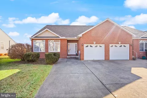 177 Brookline Dr, Charles Town, WV 25414