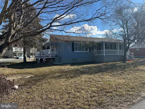 814 Reymann St N, Ranson, WV 25438